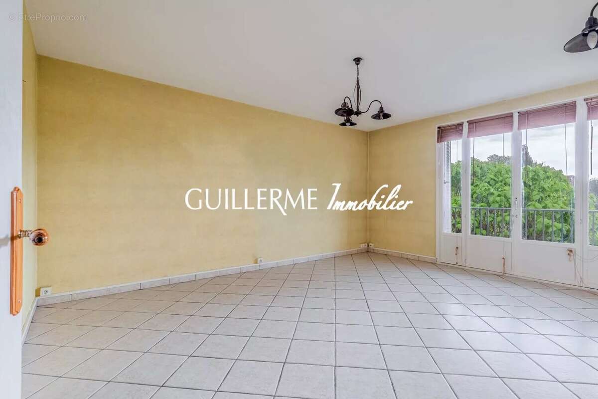 Appartement à CHAMPAGNE-AU-MONT-D'OR