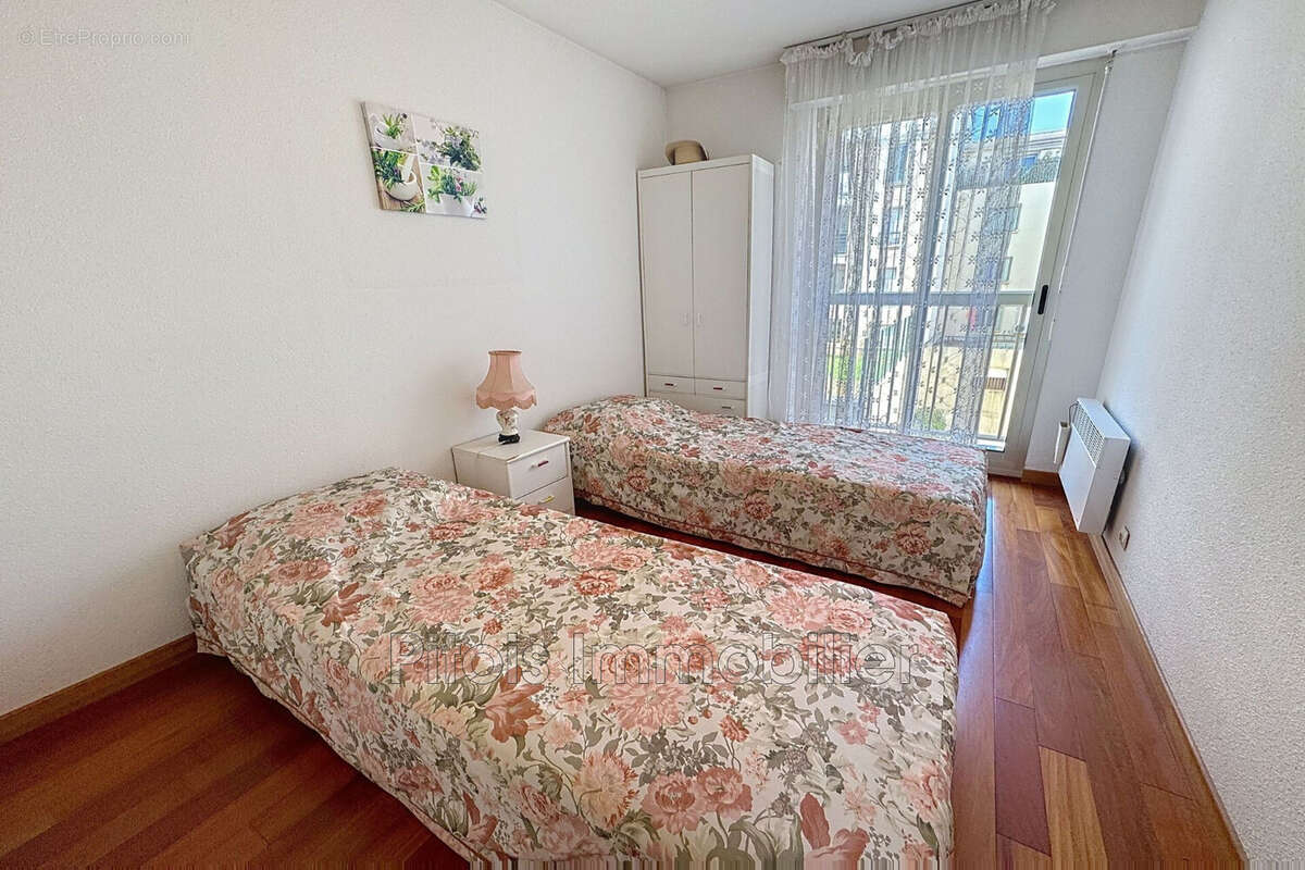 Appartement 64 m² à Antibes  - photo 5