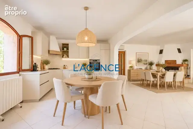 Hyeres proche commodités villa 260m2 avec piscine au calme - photo 8