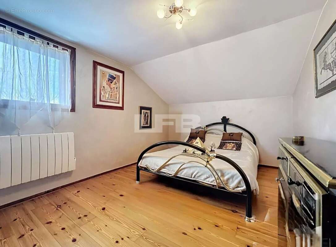 Belle maison 153,5 m² sur Terrain plat 1251 m² - photo 10