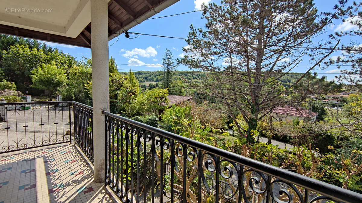 Maison à BAGAT-EN-QUERCY