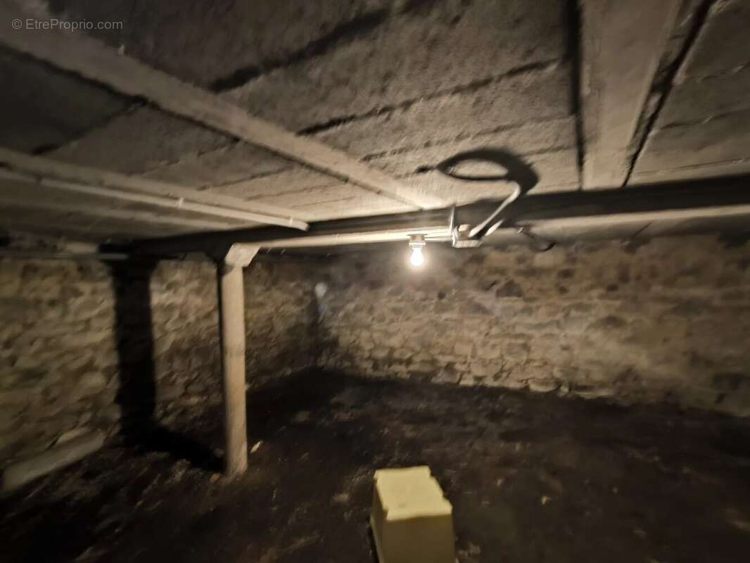 Maison à SAINT-JUNIEN