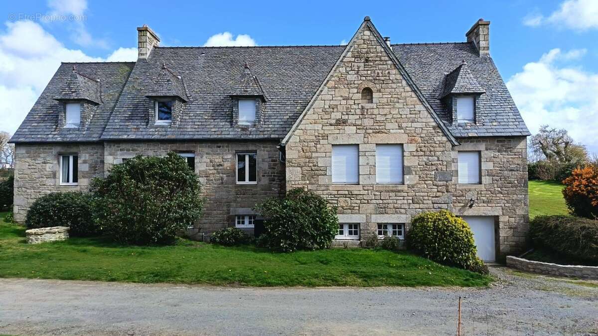 Maison à LANDIVISIAU