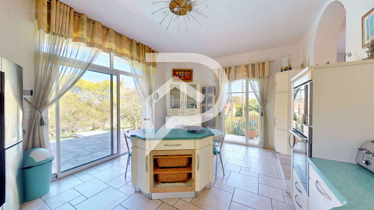 Maison à HARDRICOURT