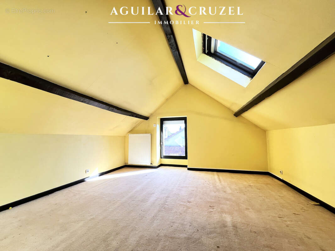 Maison à SAINT-DOULCHARD