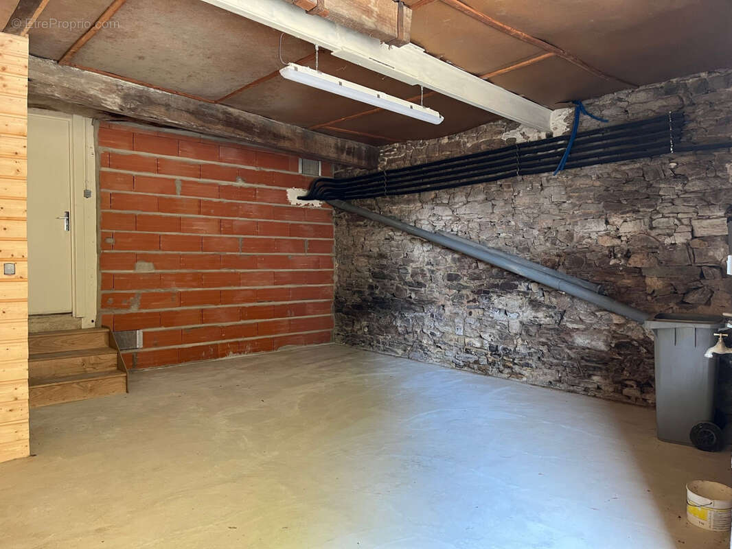 Maison à COUSSAC-BONNEVAL