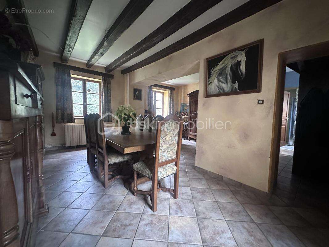 Maison à FAVERDINES