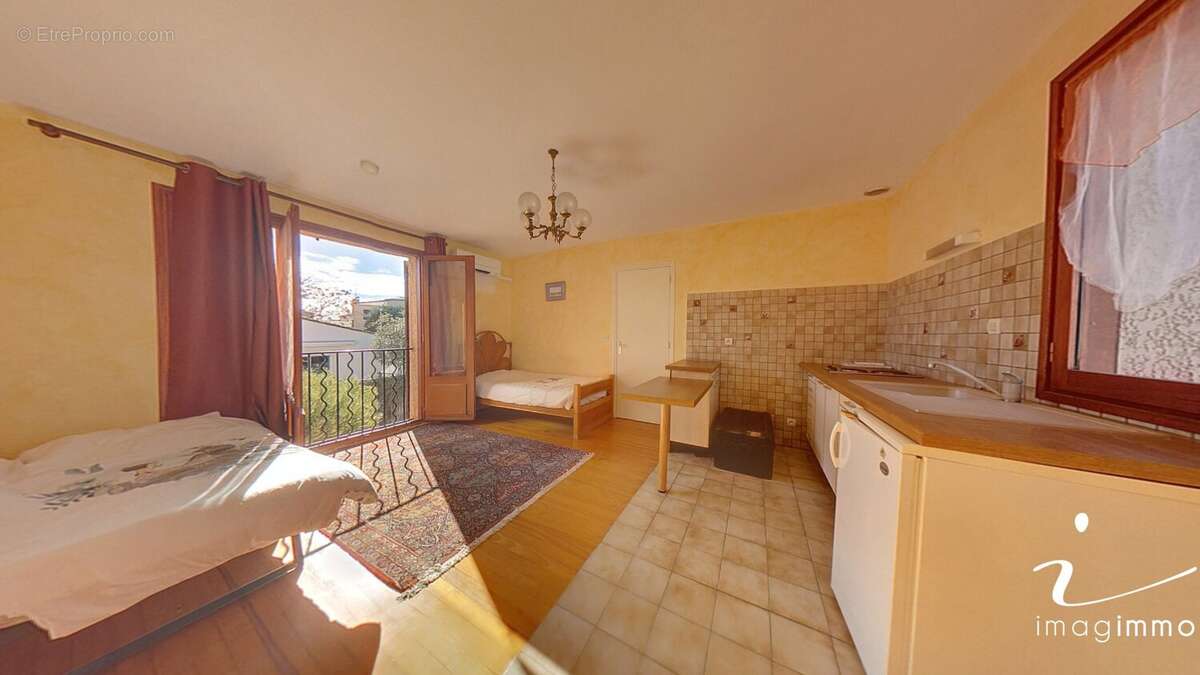 Maison à SAINT-JEAN-DE-VEDAS