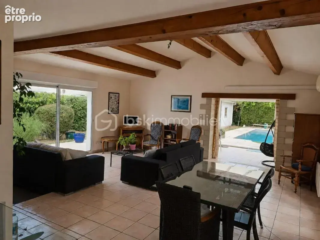 Plain-pied avec 3 chambres - Garage - Piscine - photo 5