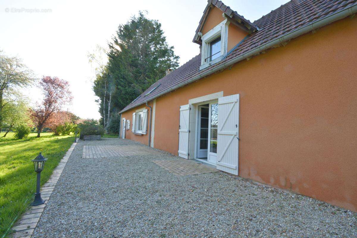 Maison Ivoy Le Pre 5 pièce(s) 159.41 m2 - photo 2