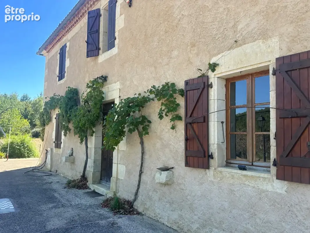 facade