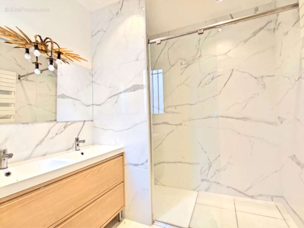 Maison à VILLENEUVE-LES-AVIGNON