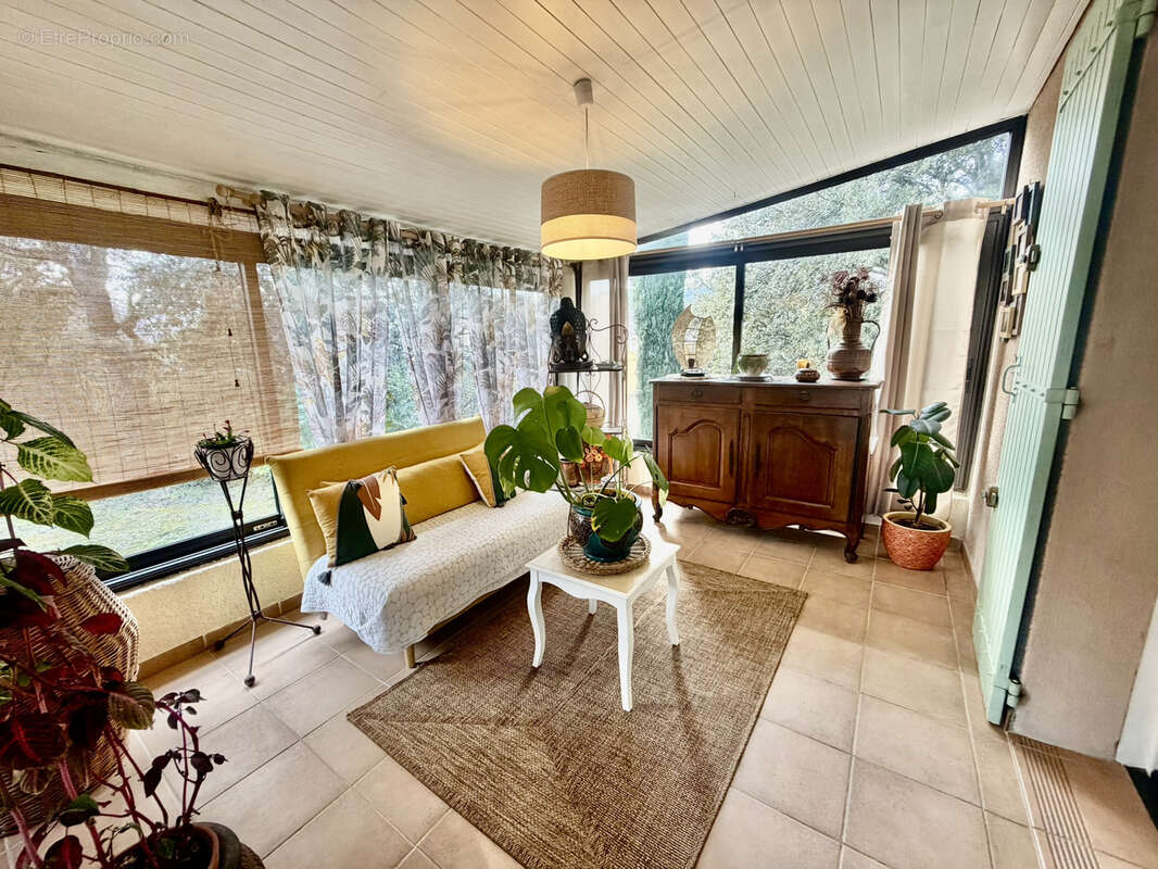 Appartement à VAISON-LA-ROMAINE