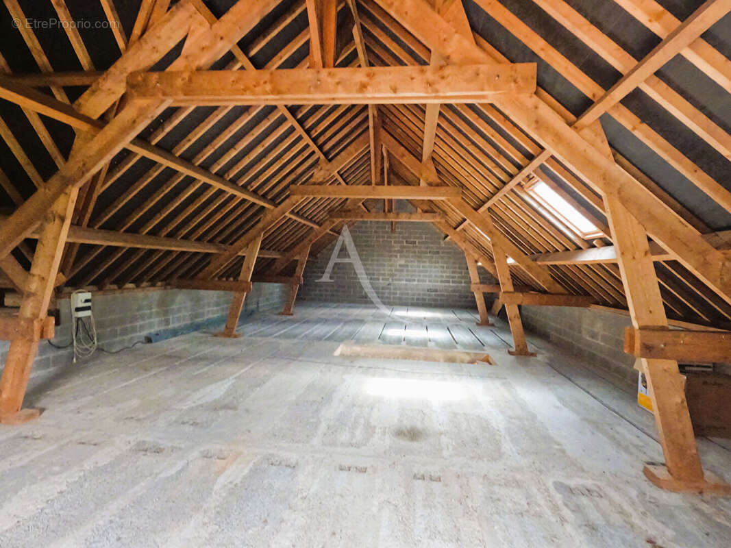 Maison à ESTREELLES