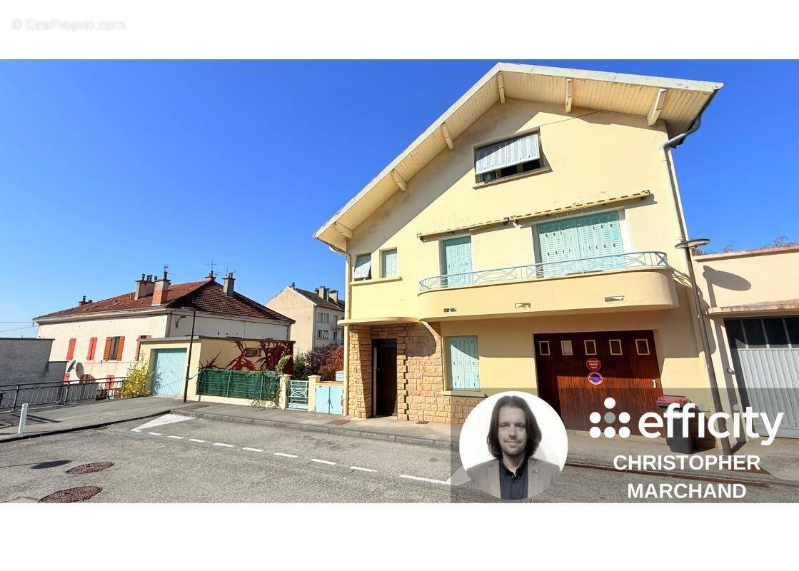 Maison à OYONNAX
