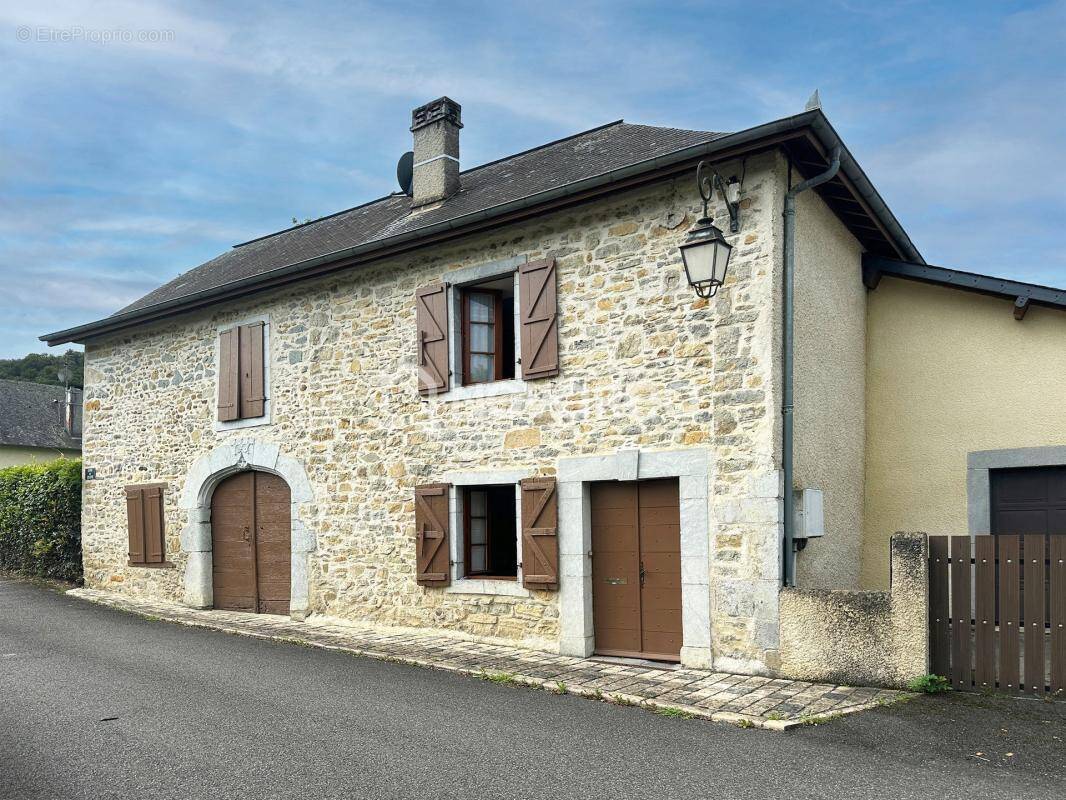 Maison à GAN