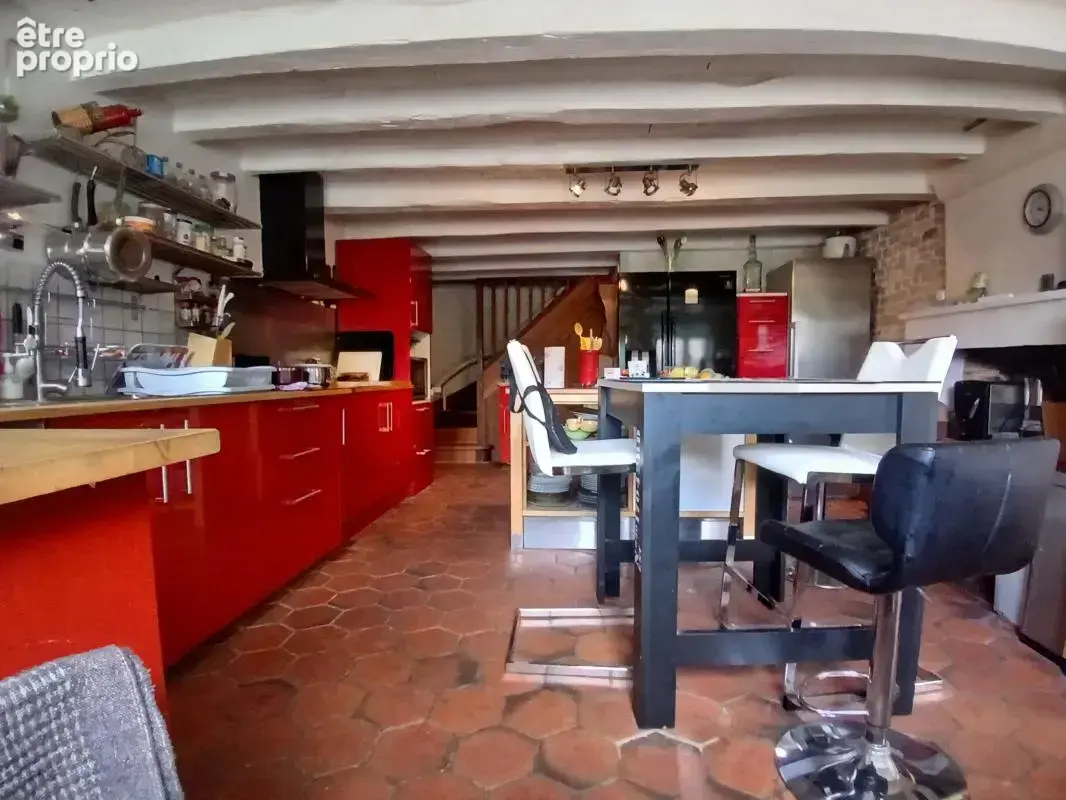 Maison en pierre, volumes généreux et charme à MORNAC - photo 7