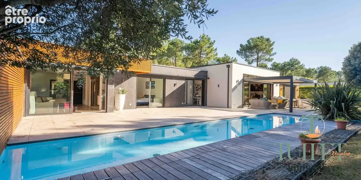 Maison 5 pièces 238 m² à vendre à Les Mathes (17570) - photo 1