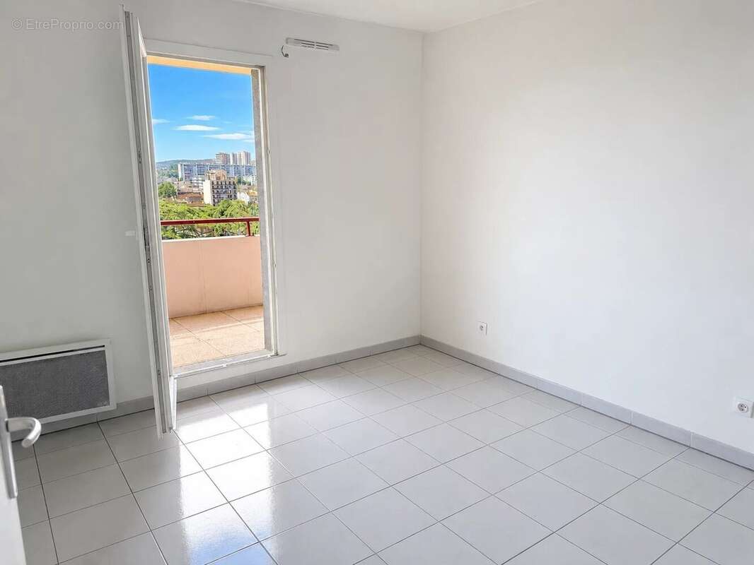 Appartement à MARSEILLE-13E