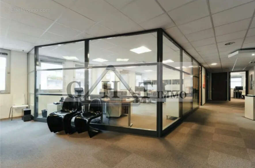 Commerce à SAINT-MAUR-DES-FOSSES