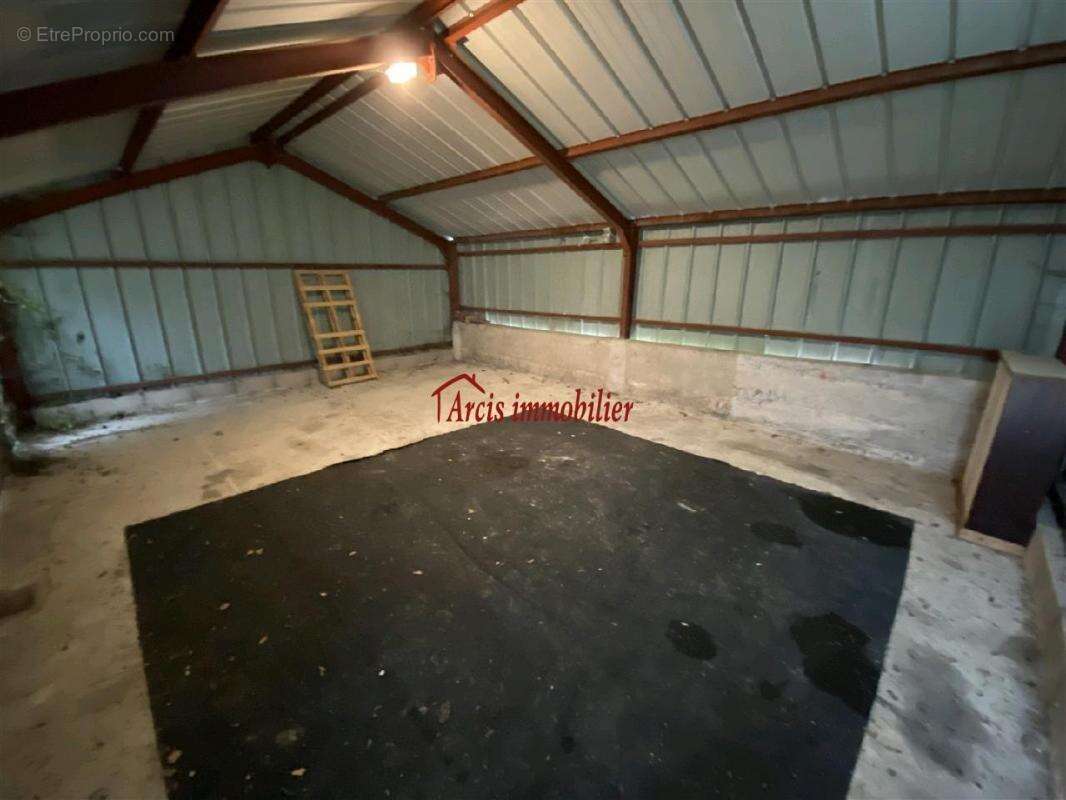 Maison à MERY-SUR-SEINE