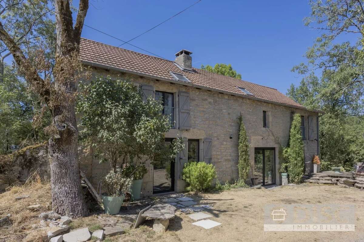 Belle maison en pierre mêlant charme et modernité avec terrain constructible, à 5 minutes de Caylus - photo 2