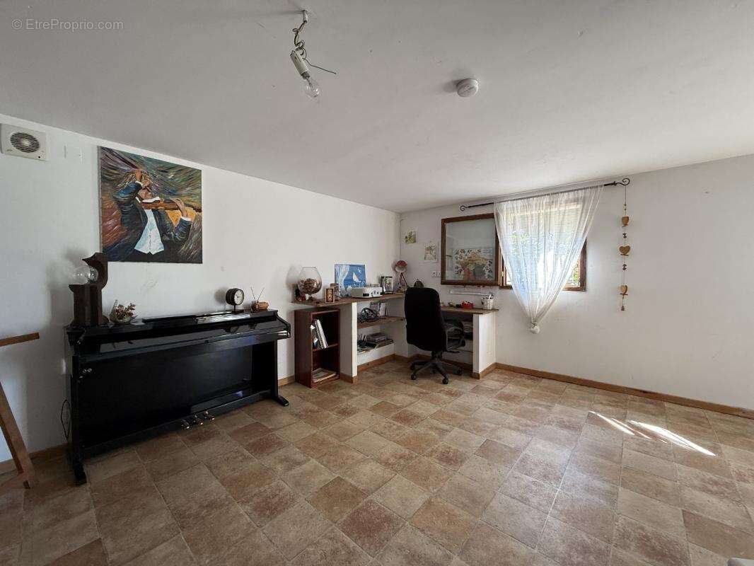 Maison à VERNEUIL-SUR-VIENNE