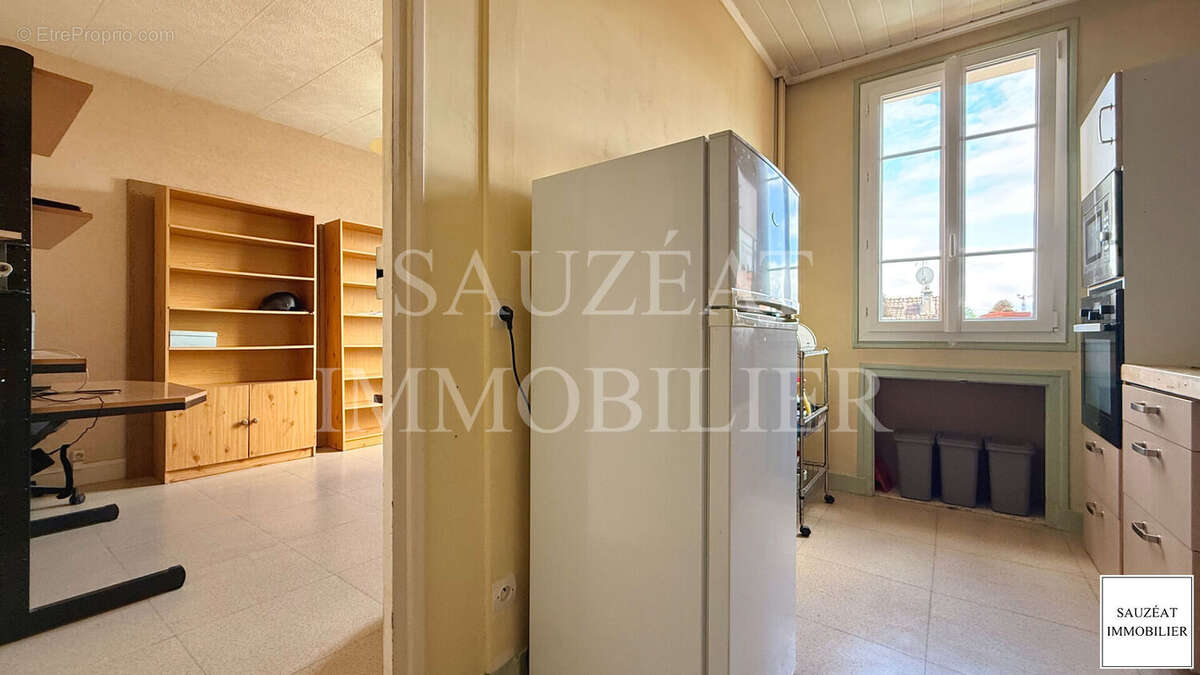 Bagneux - Charmant Appartement à rénover - Place Dampierre - photo 8