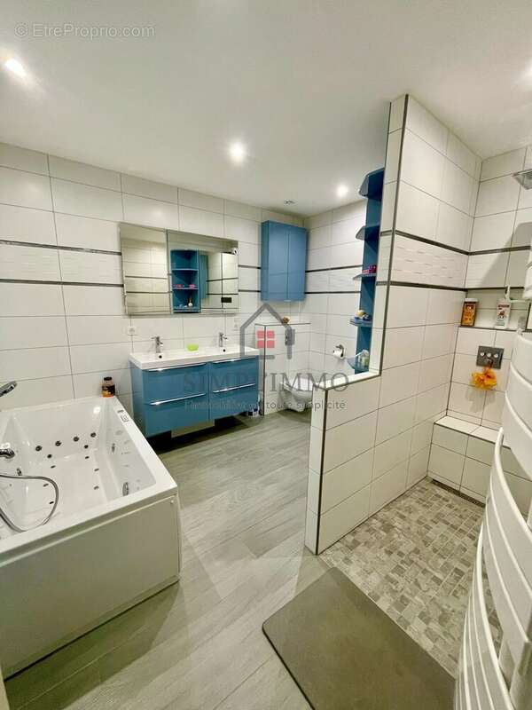 Maison à SAINT-AGNANT