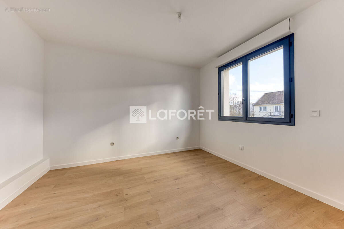 Appartement Pontault Combault 4 pièce(s) 74.5 m2 - photo 9