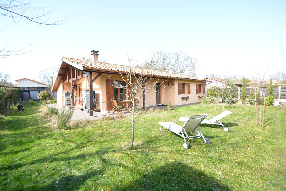 Maison à LACANAU