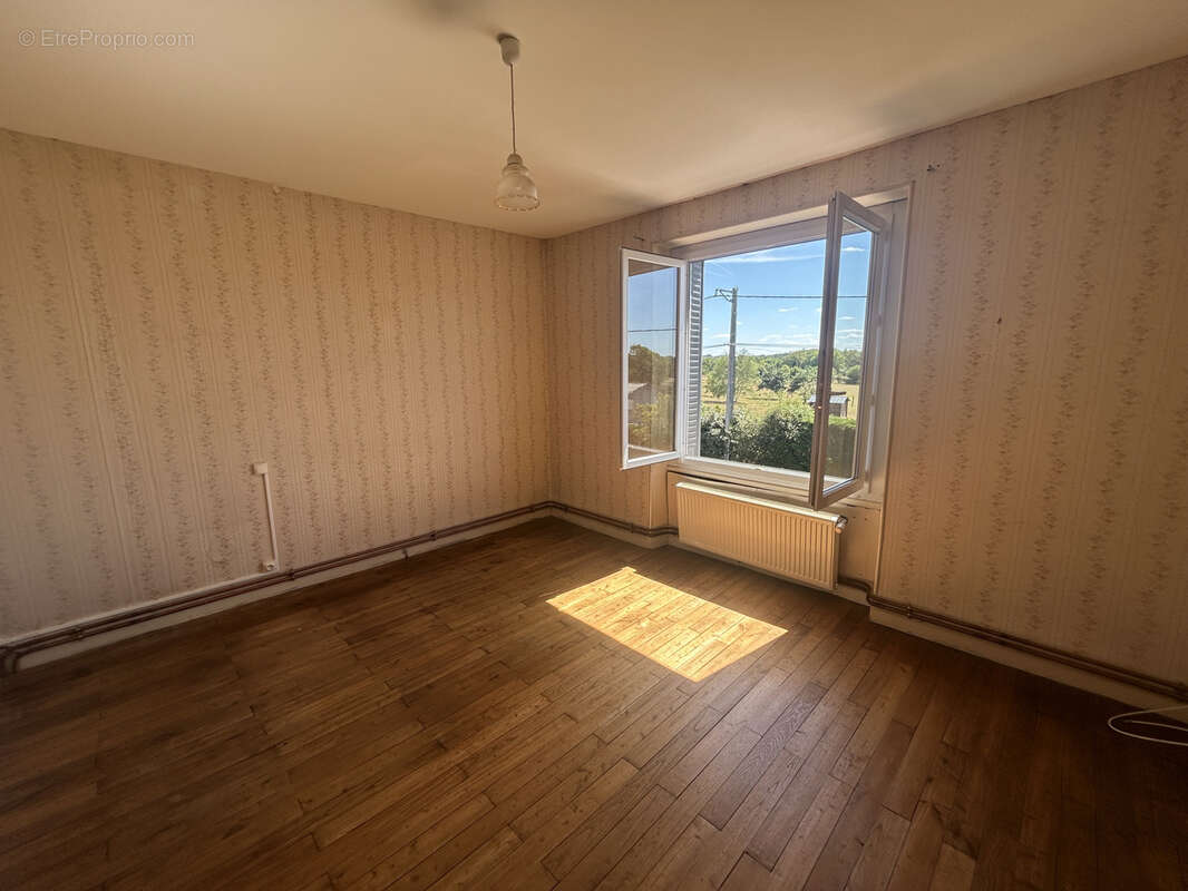 Belle maison en pierres - 1942 - 2 chambres - photo 7