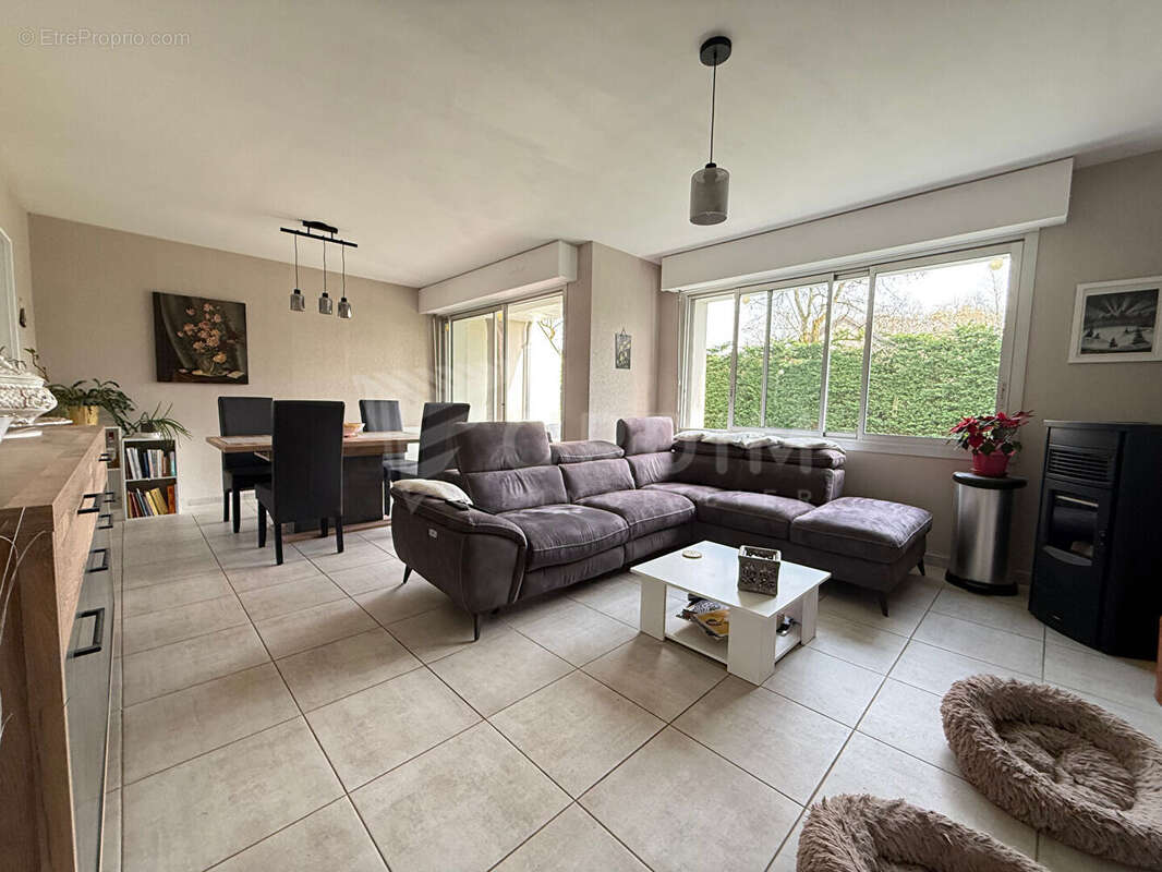 Maison à NEUVY-SUR-LOIRE