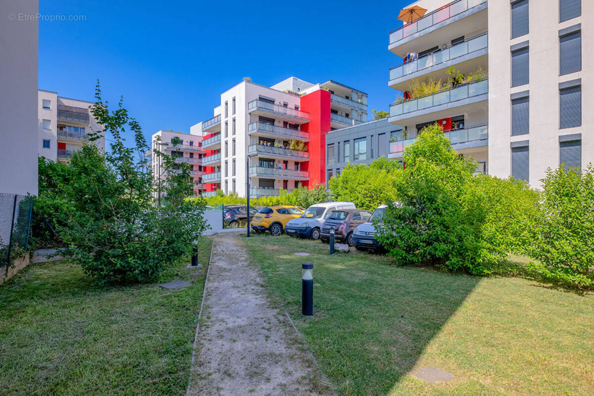 Appartement à VAULX-EN-VELIN