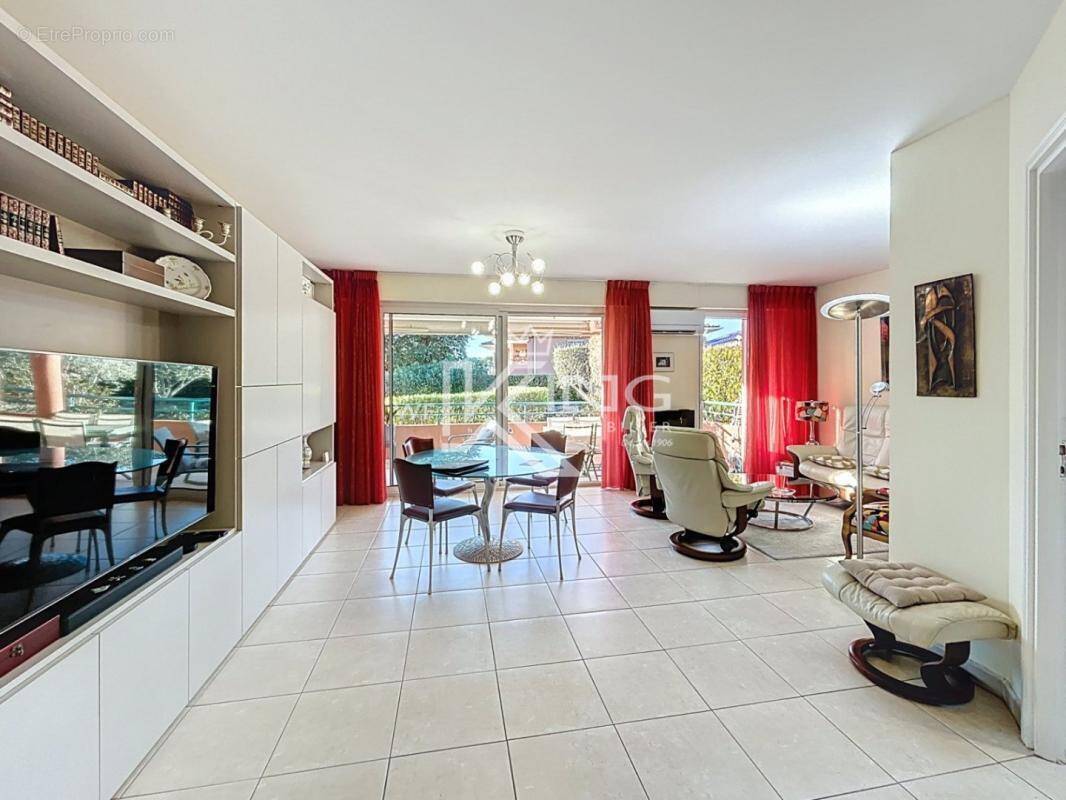 Appartement à SAINT-RAPHAEL