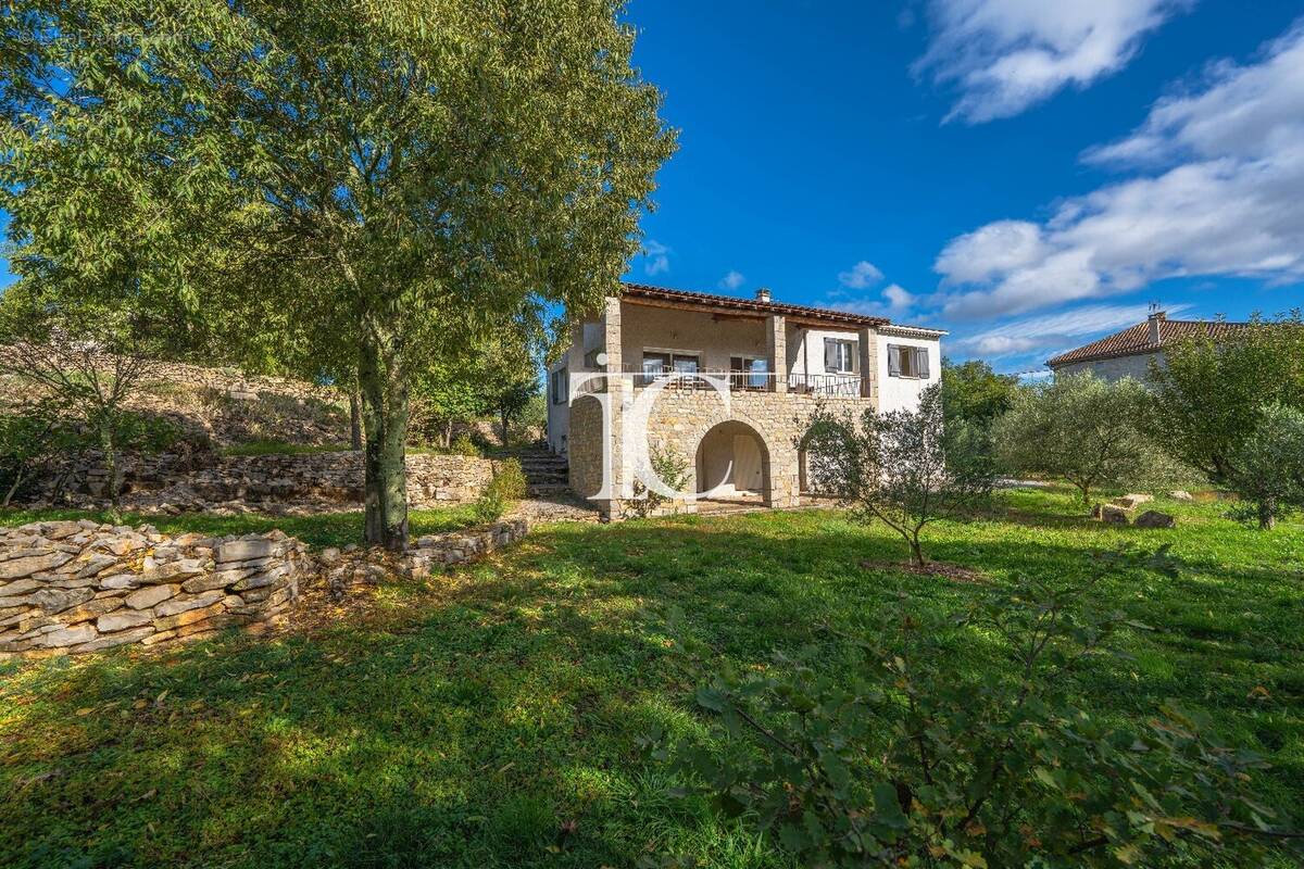Maison à SAINT-ALBAN-AURIOLLES