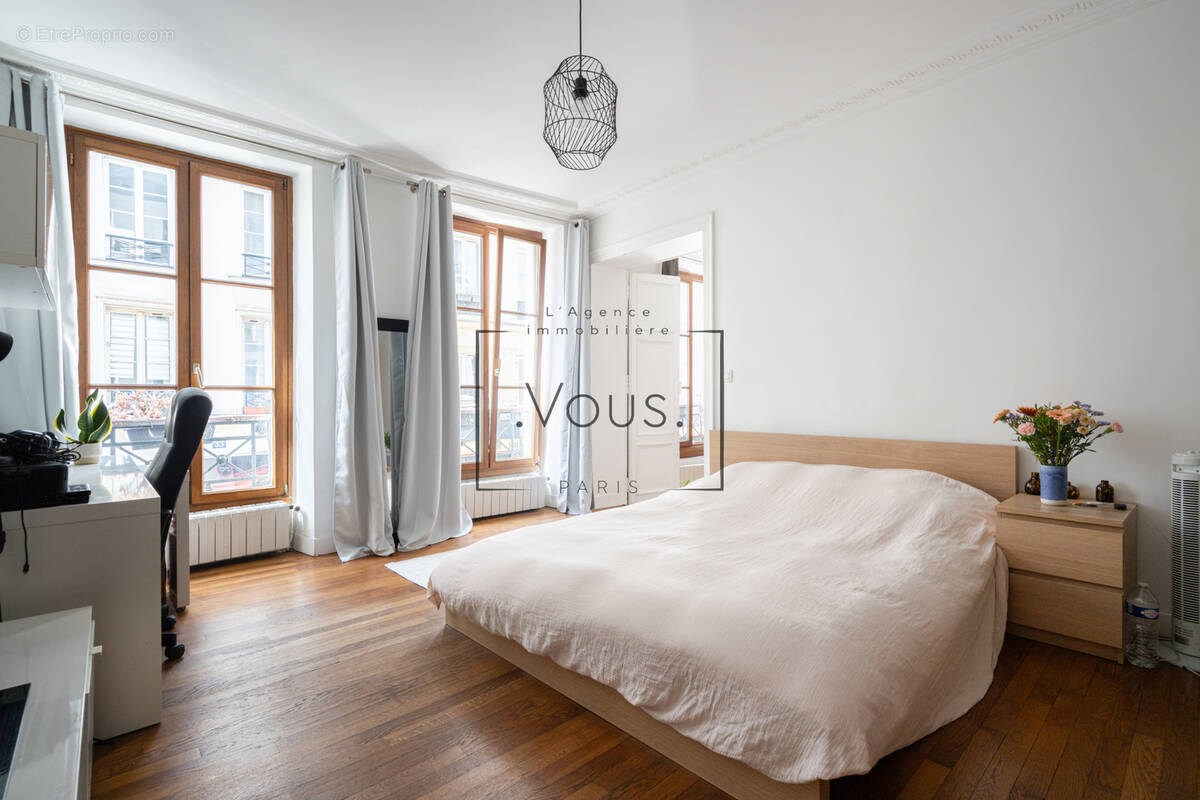 Appartement à PARIS-10E