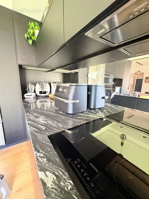 Lucciana : Superbe Appartement F4 avec terrasse et ascenseur - photo 5