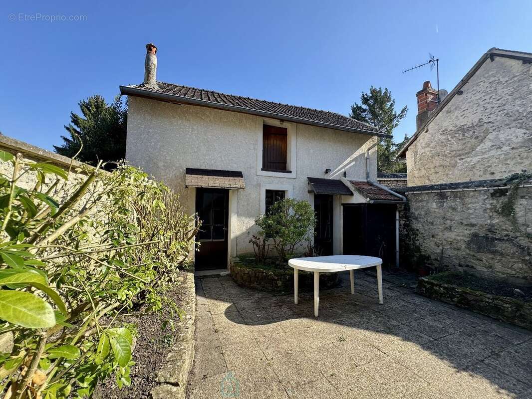 Maison à VETHEUIL