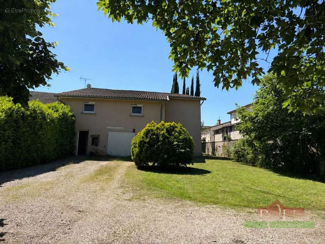 Maison à PONT-EVEQUE