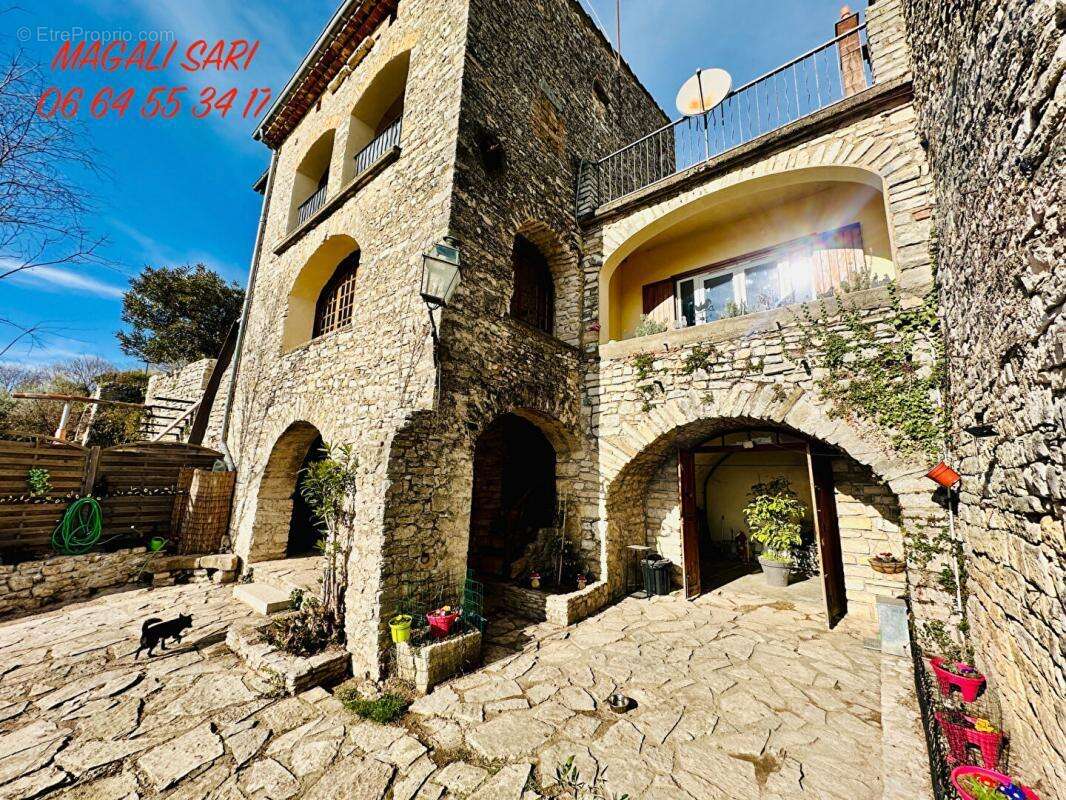 Maison à VEZENOBRES