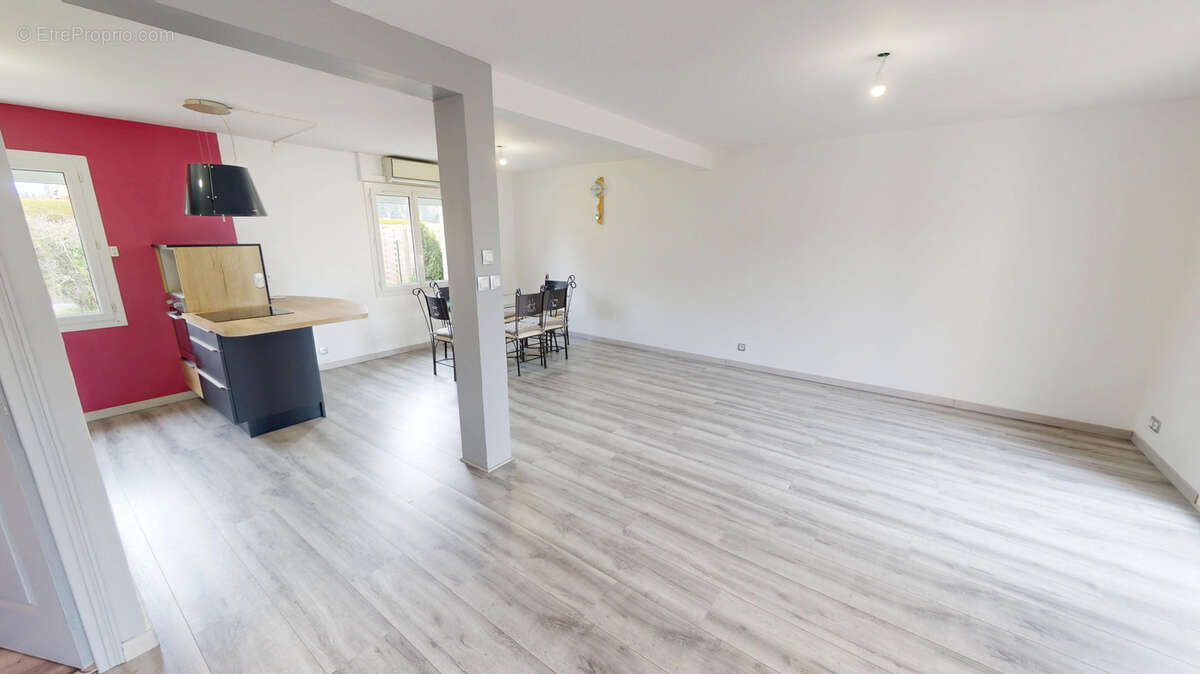 Maison individuelle avec garage et terrain - photo 5