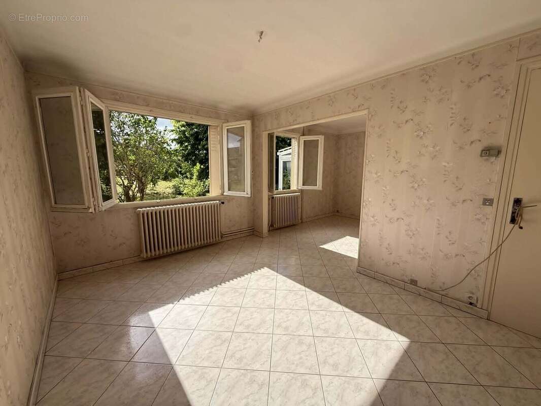 Maison à CHARLEVILLE-MEZIERES
