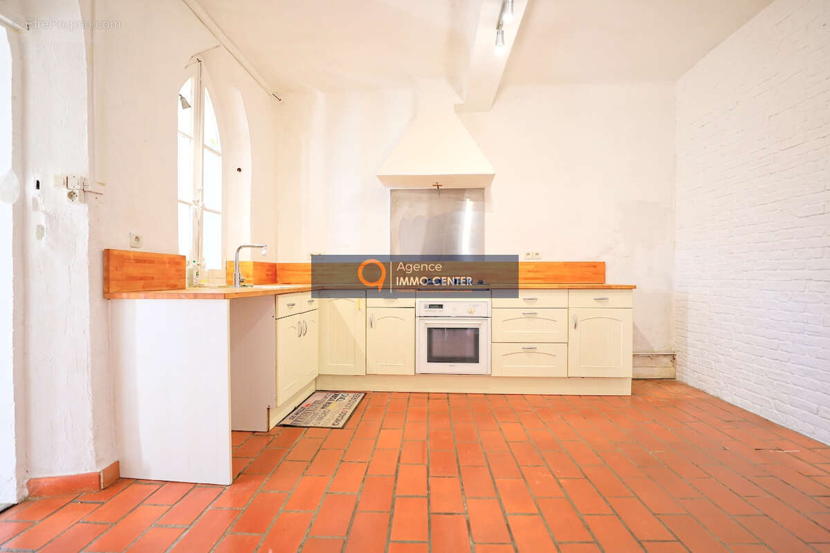 Maison à SOLLIES-TOUCAS