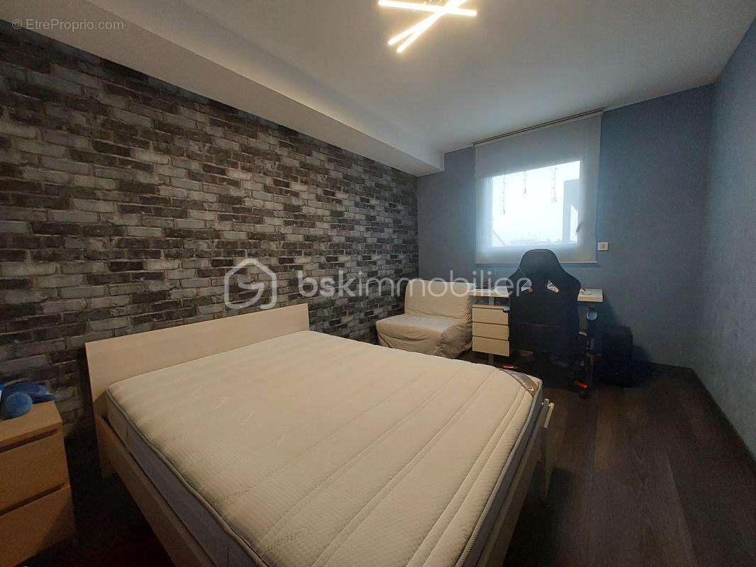 Maison à PONT-DU-CHATEAU