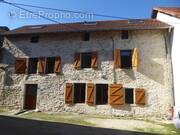 Maison à CREMIEU