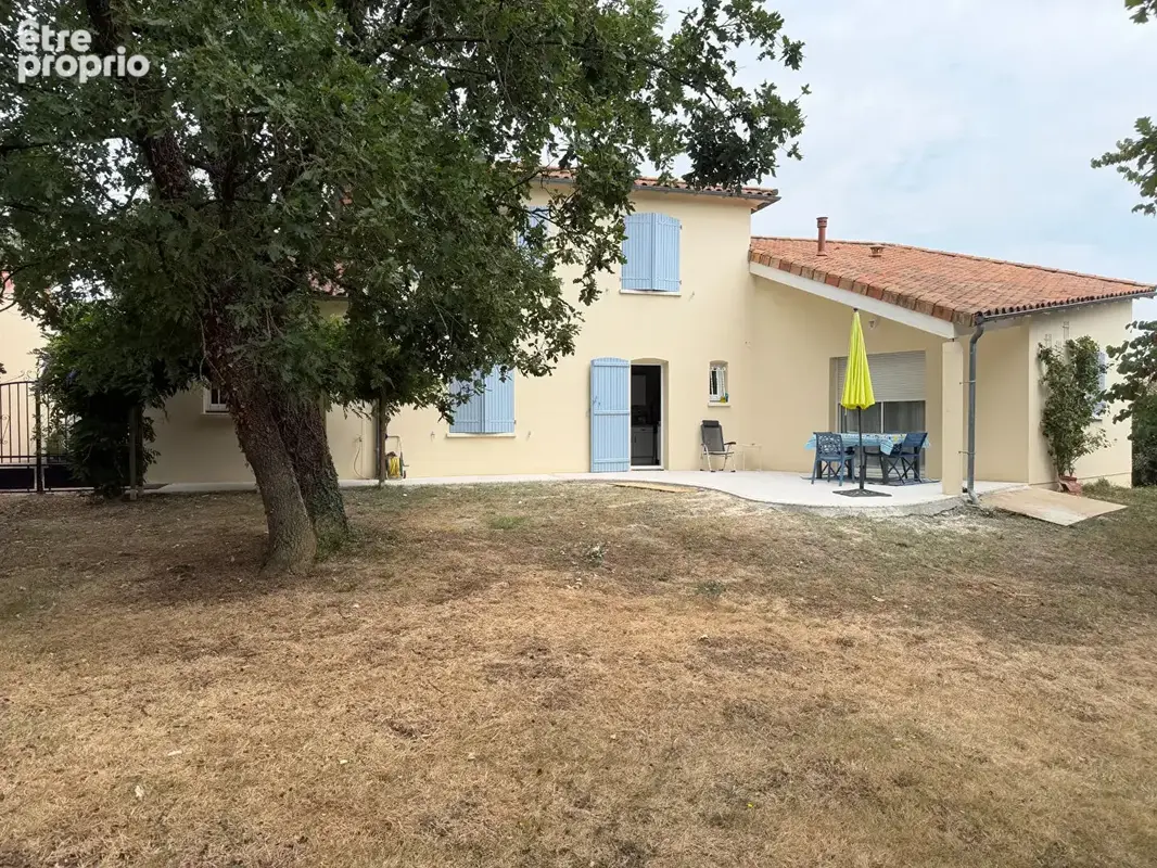 Maison Fontaine Le Comte 6 pièce(s) 139 m2 - photo 3
