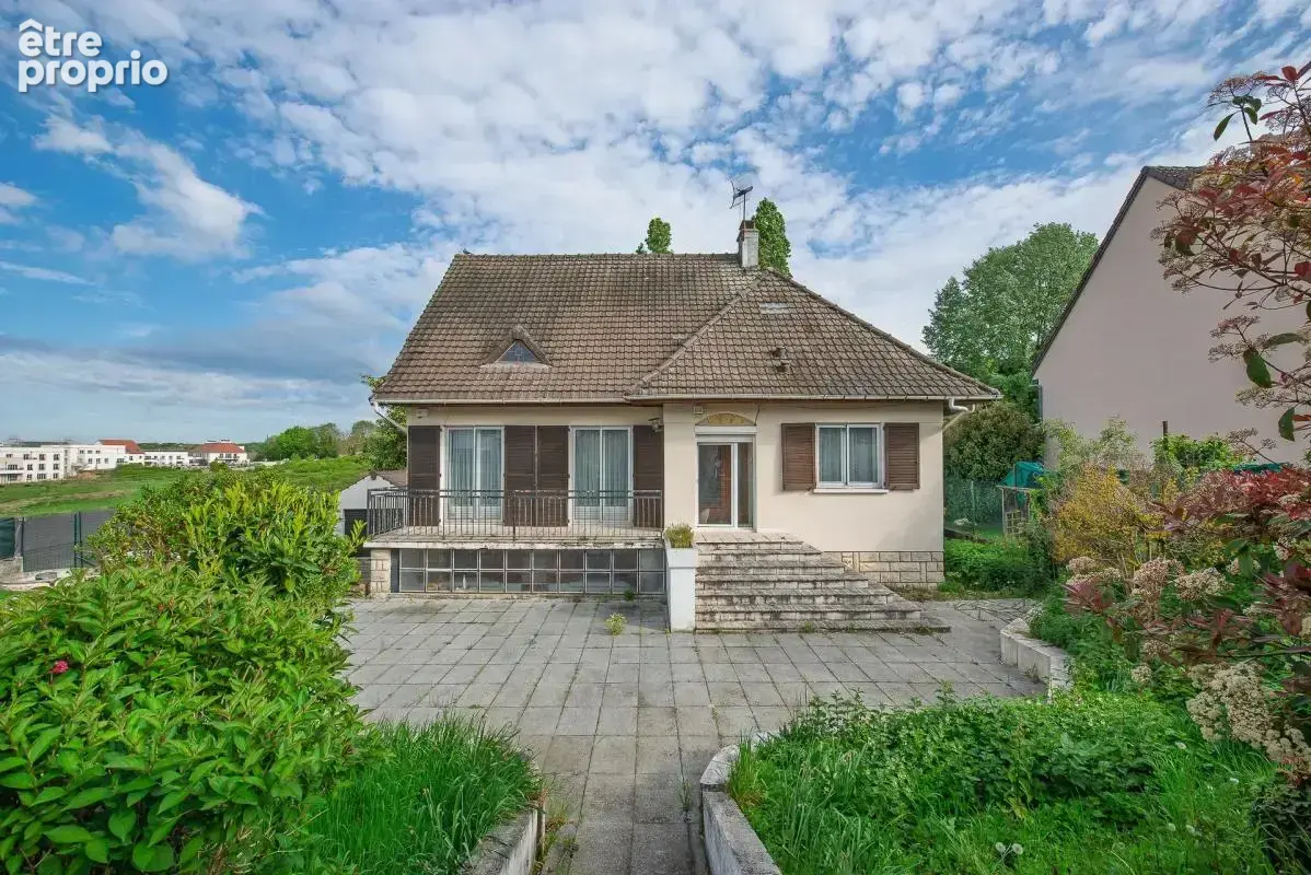 Maison familiale de 125 m² à Longperrier - photo 5