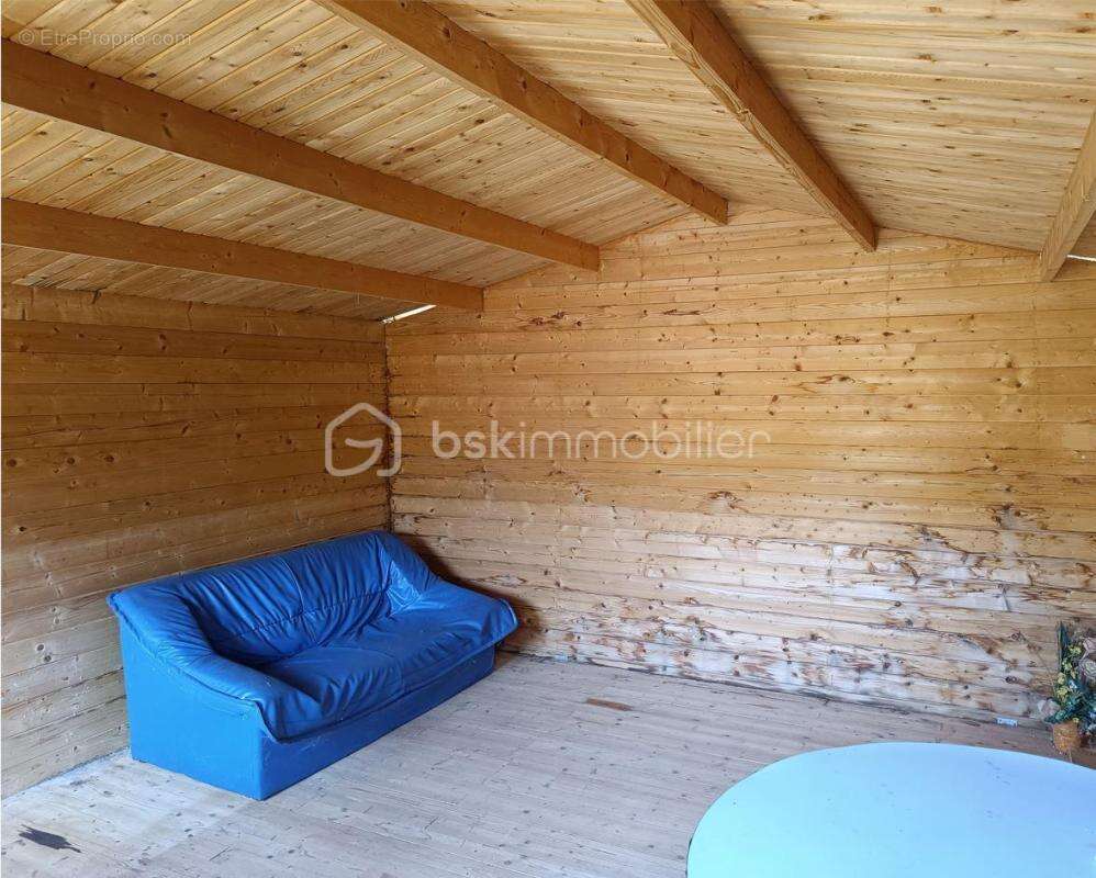 Terrain constructible 4200m² - chalet + mare - photo 2
