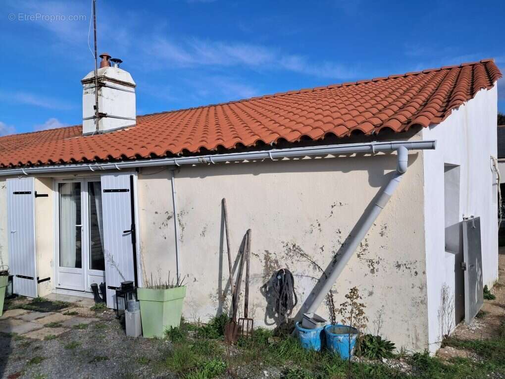 Maison à BOUIN